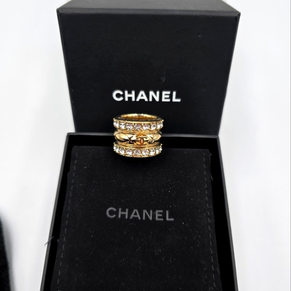 CHANEL COMĚTE CRYSTAL WIDE RING STATEMENT PIECE SIZE US EUC BOX - Picture 3 of 6